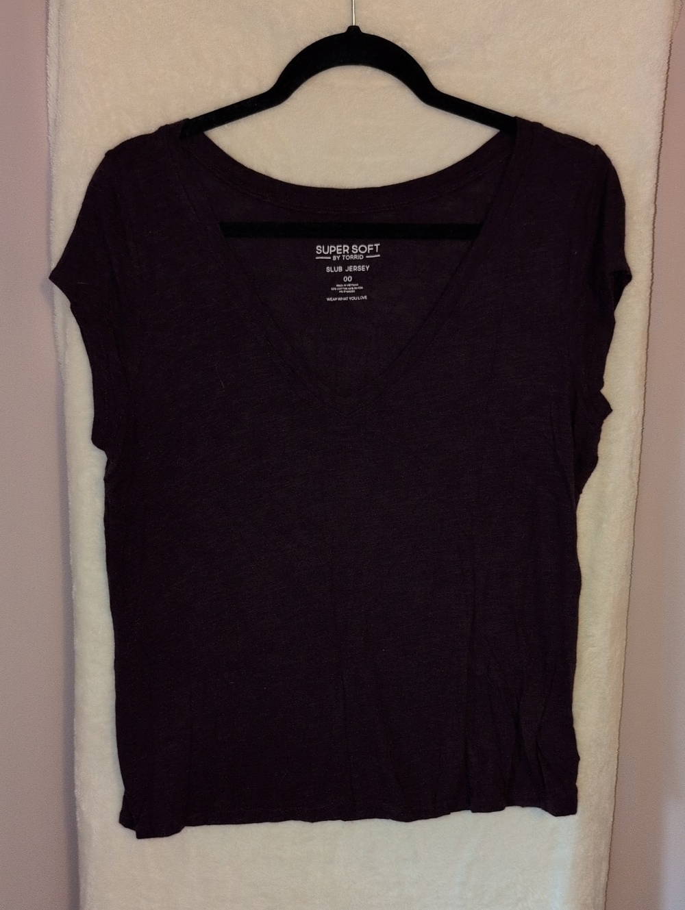 torrid V-Neck Short Sleeve Super Soft Slub Knit Tee in Deep Plum